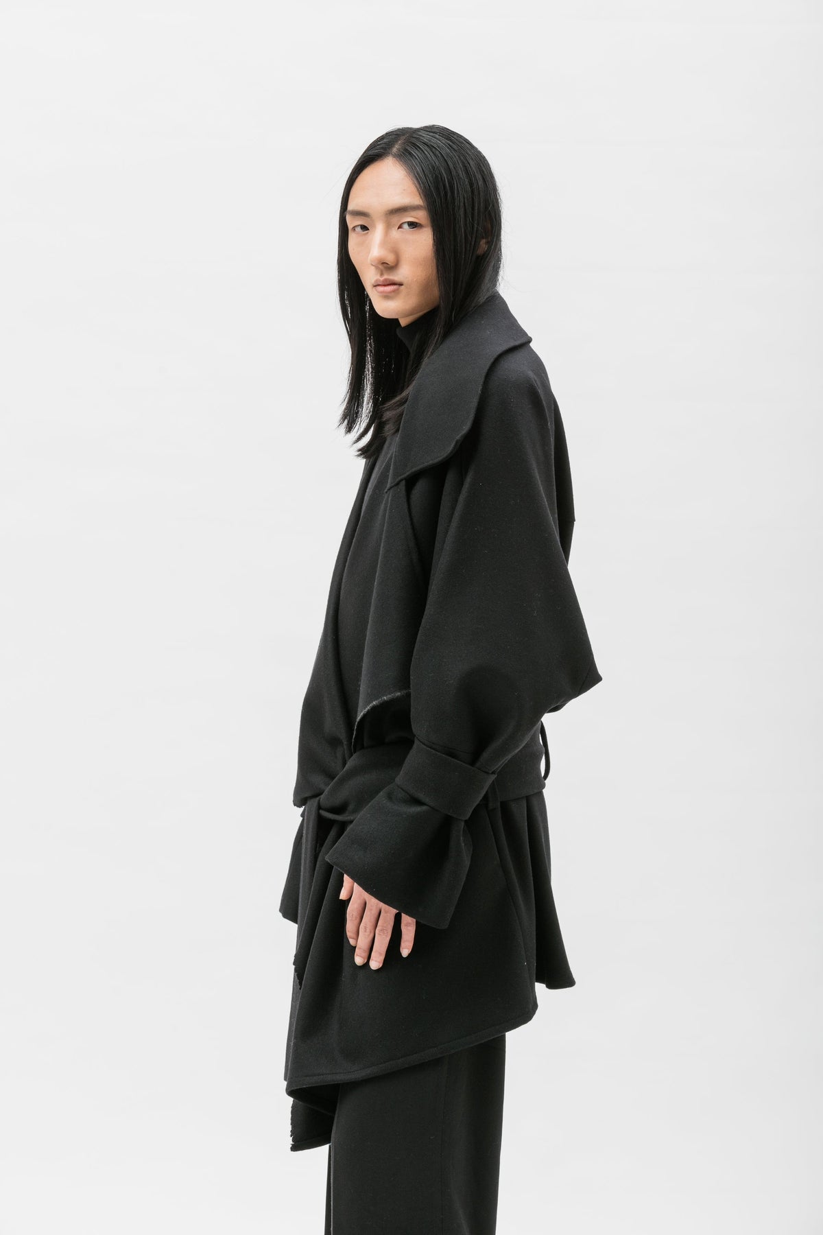 ALEX Oversized Trenchcoat Schwarz | Recyceltes Material | Zero-Waste | ZEROBARRACENTO