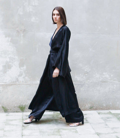 Bemberg Kimono-Wickelkleid | Weite Ärmel | Grau &amp; Schwarz | Zero-Waste | ZEROBARRACENTO