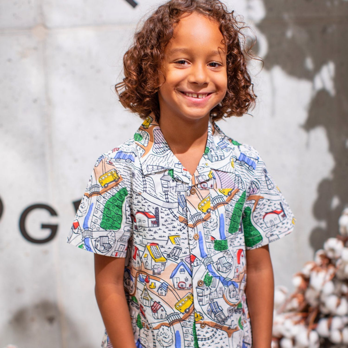 Infantium Victoria Kinderhemd The Village mit Knöpfen