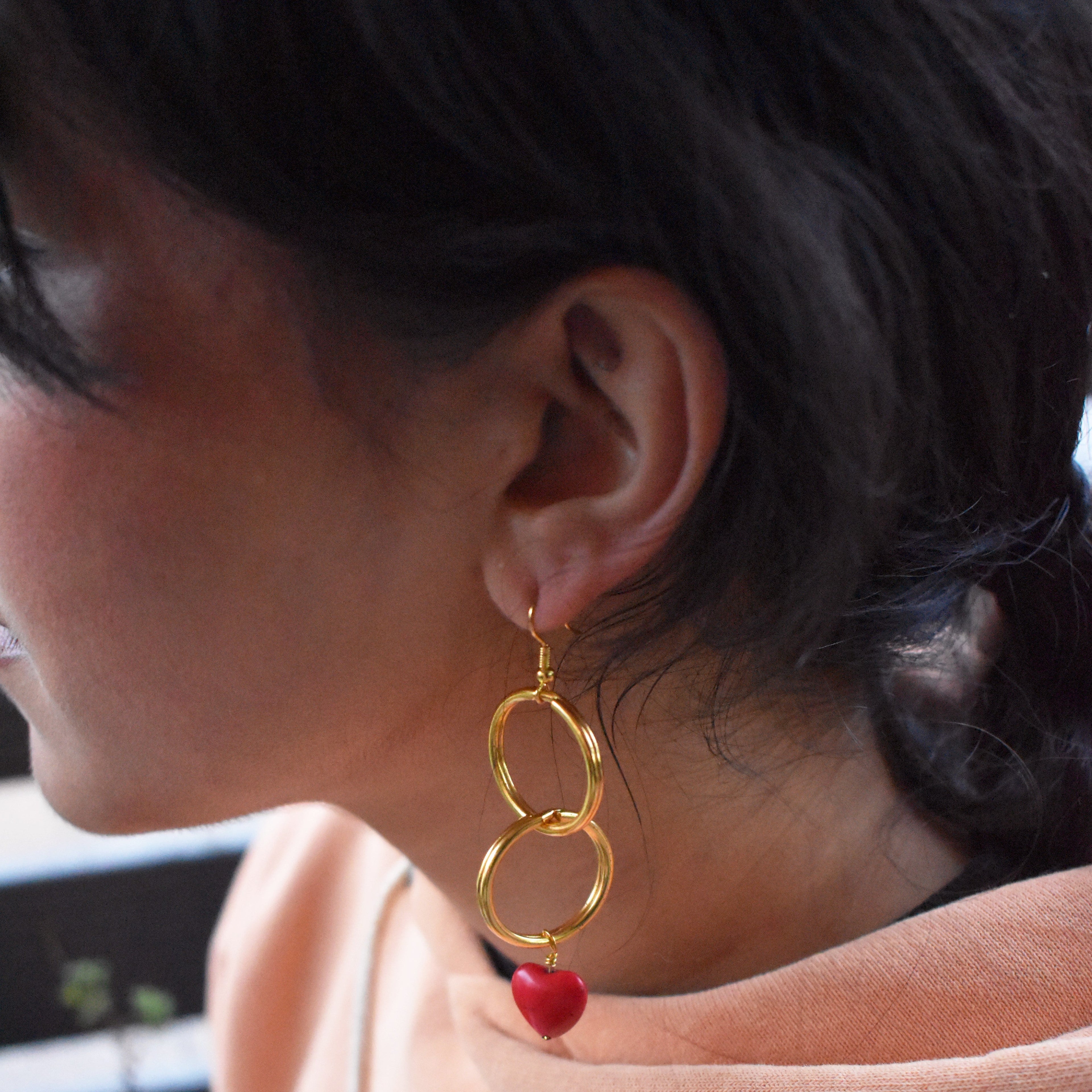 Retro 90s Herz-Ohrringe – Bunte Vintage-Ohrringe handgemacht | lovedbynlanla