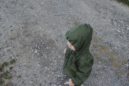 Wasserdichtes Baby- &amp; Kinderkleidungsset – Khaki | Mellow Concept Store