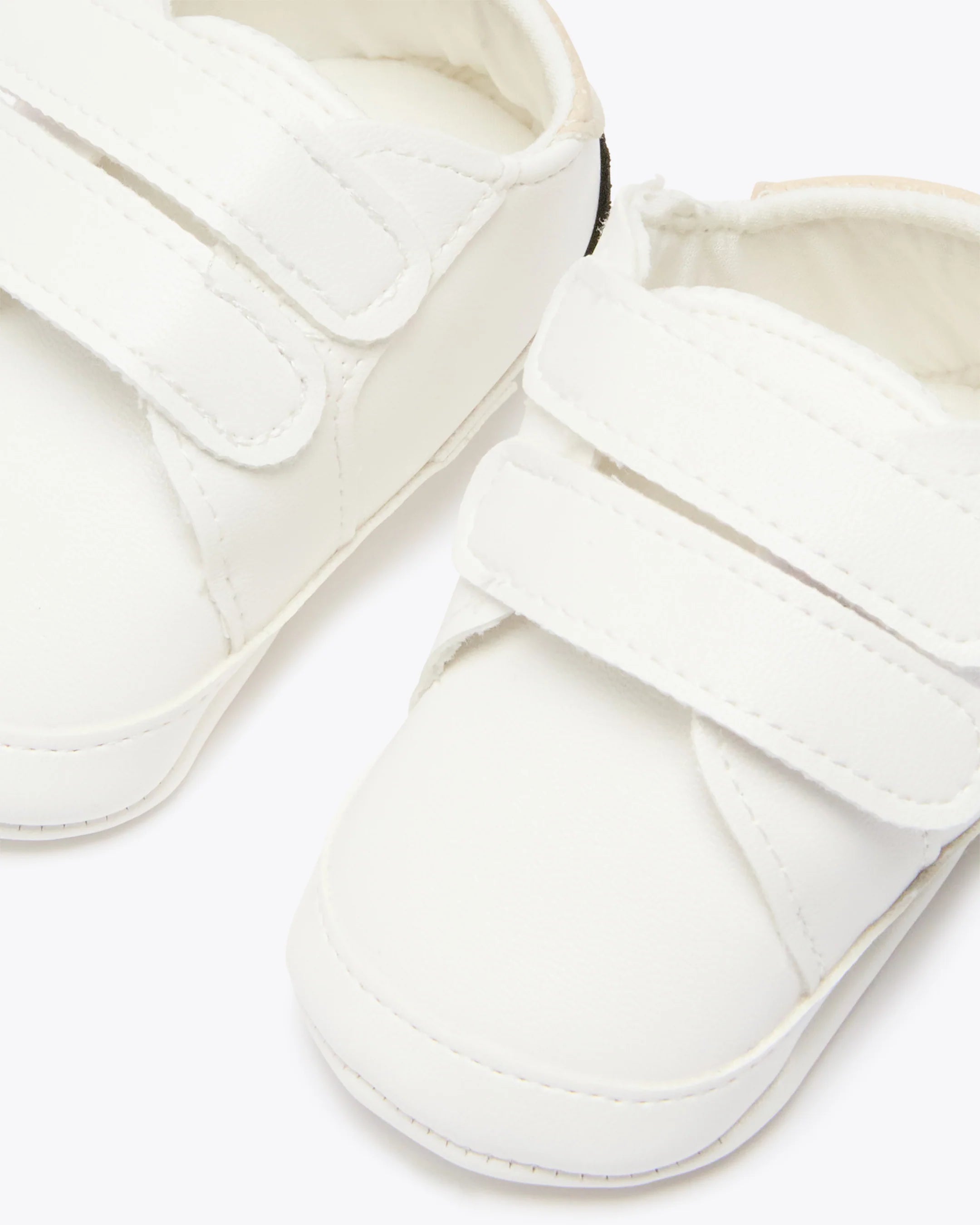 Baby Sneaker Weiß mit Klettverschluss | NANAN – Stylisch & Bequem