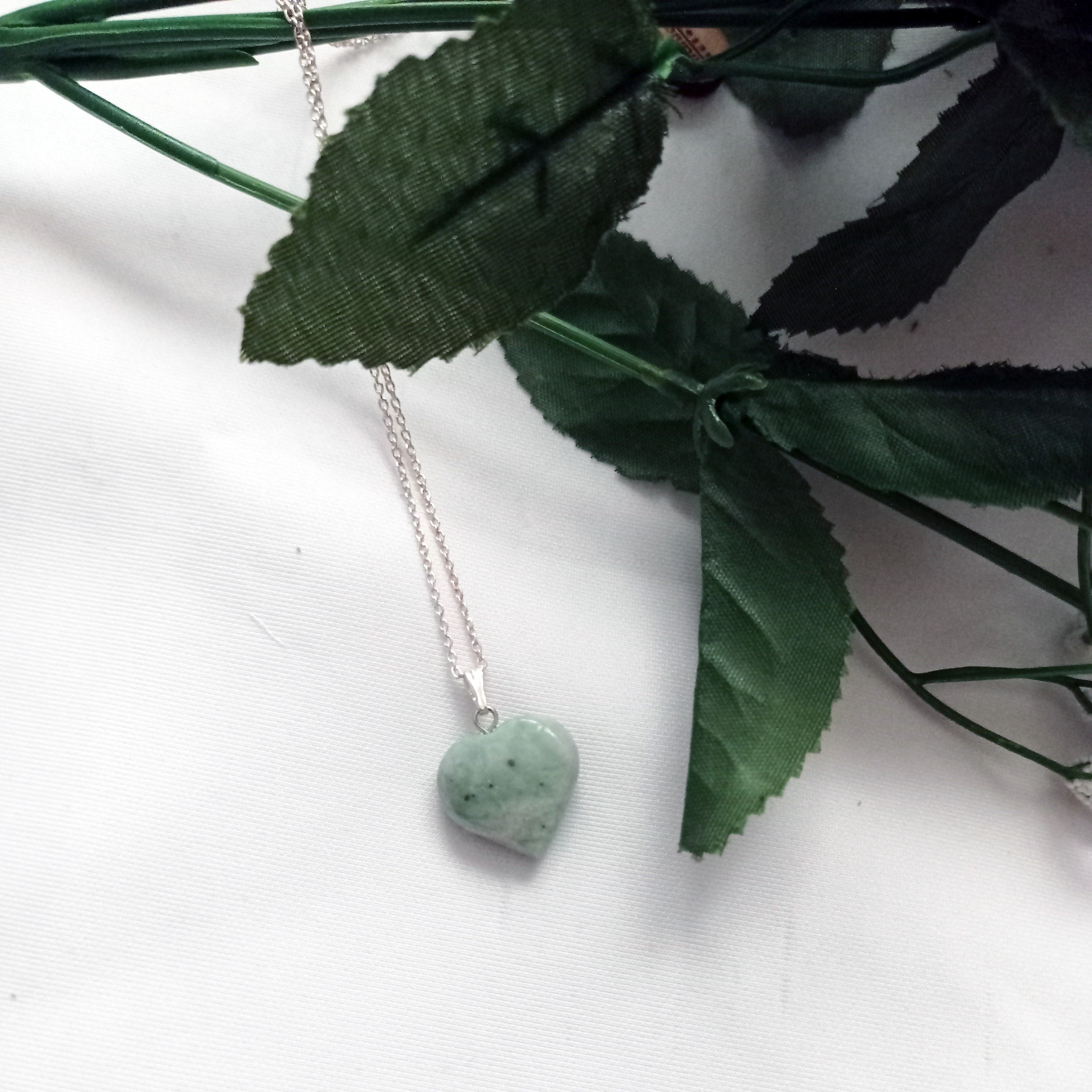 Chrysoprase Jade Herz-Halskette – 925 Sterlingsilber | nlanlaVictory FOREST Collection