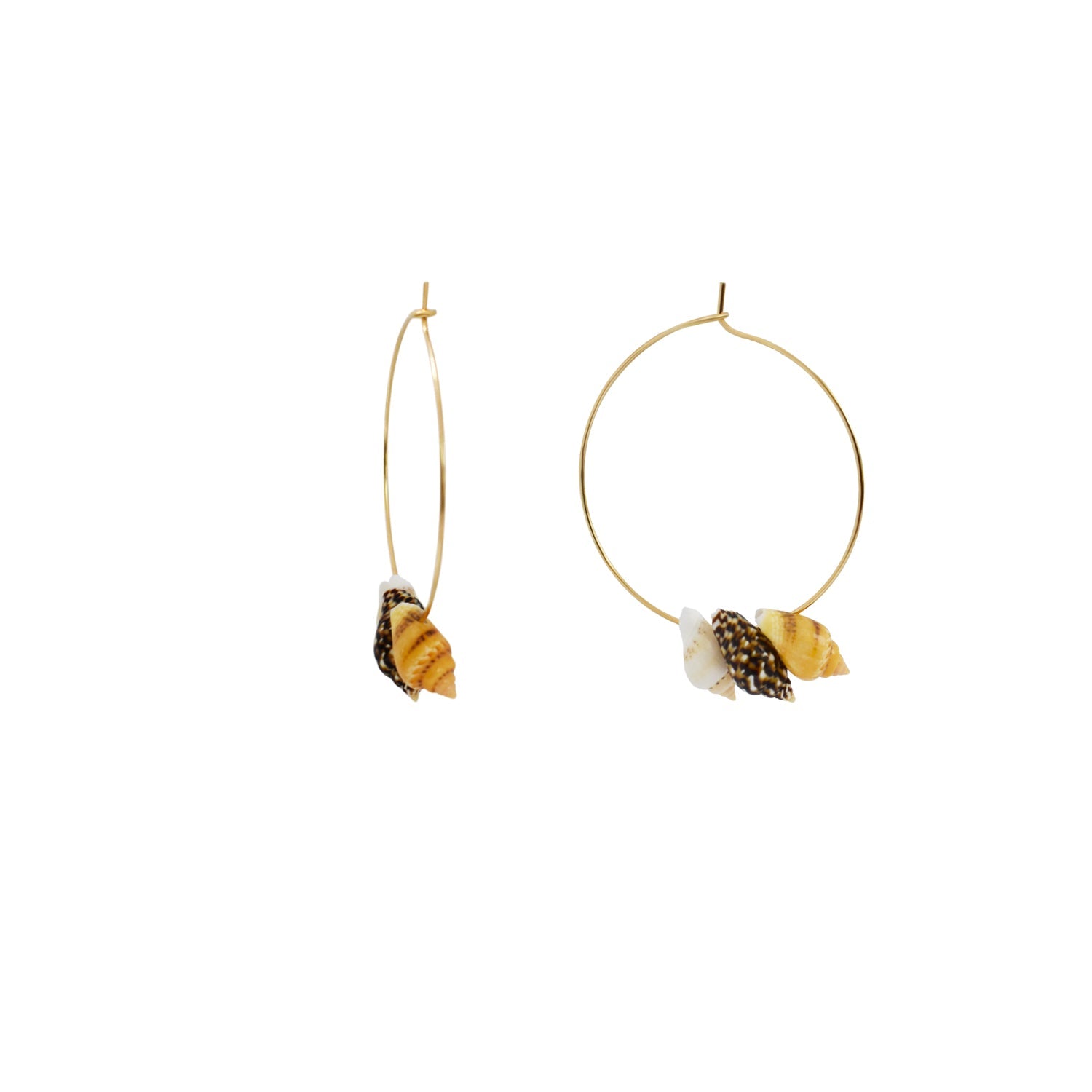 Triple Mini Muschel Gold Creolen – Perlmutt & Vergoldetes Messing | Ifemi Jewels