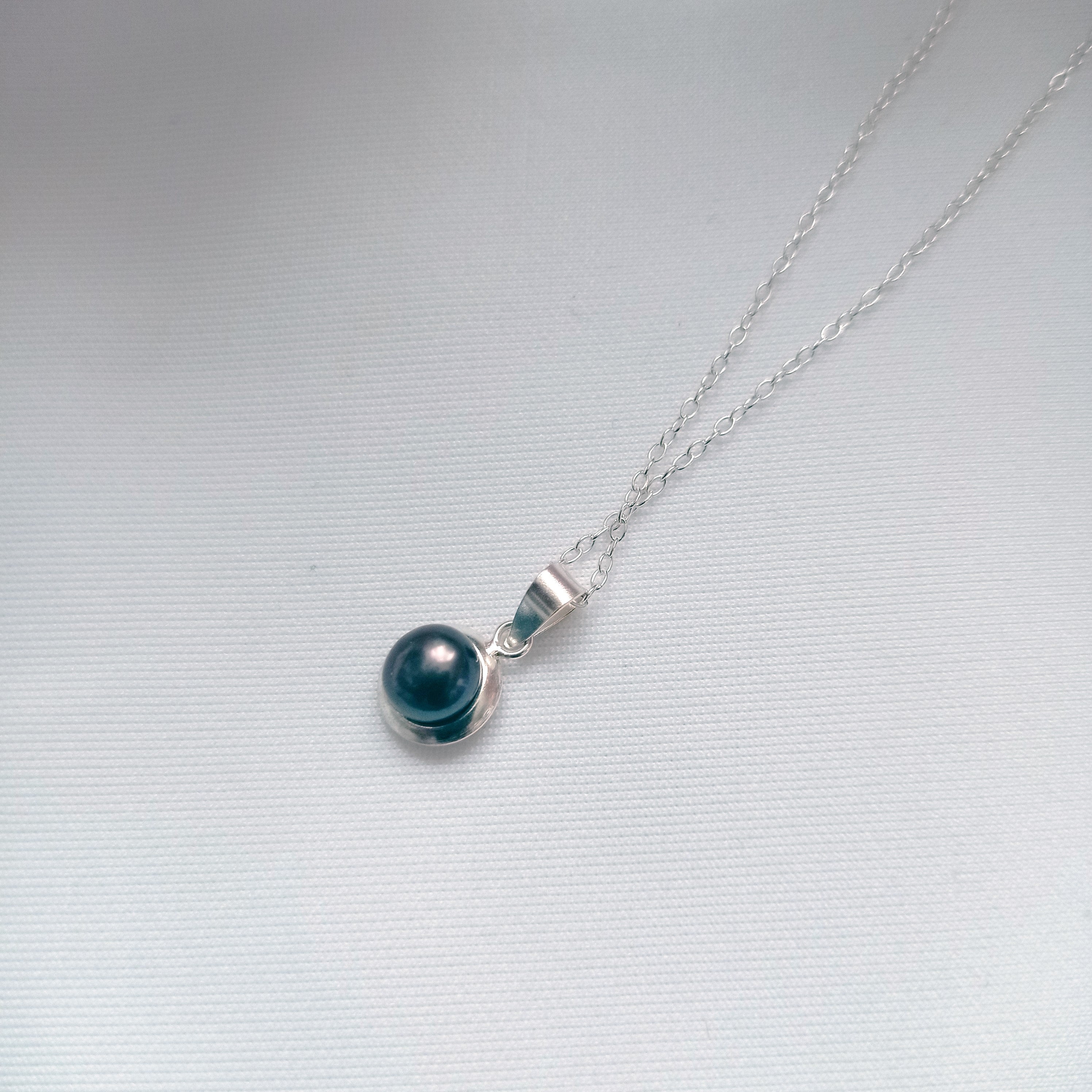 Schwarze Süßwasserperlen Halskette – 925 Sterlingsilber | nlanlaVictory BLOOM Collection