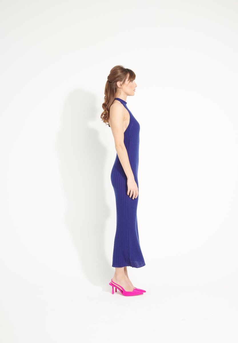 Studio Cashmere8 AVA 19 rückenfreies Kaschmir-Maxikleid in Nachtblau