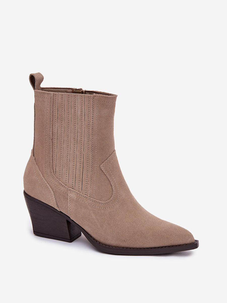 Cowgirl-Stiefel Modell 222487 Step in Style – Beige Damen-Stiefel aus Naturvelours mit Blockabsatz, Spitzkappe &amp; Reißverschluss