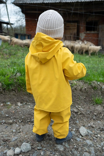 Wasserdichtes Baby- &amp; Kinderkleidungsset – Gelb | Mellow Concept Store