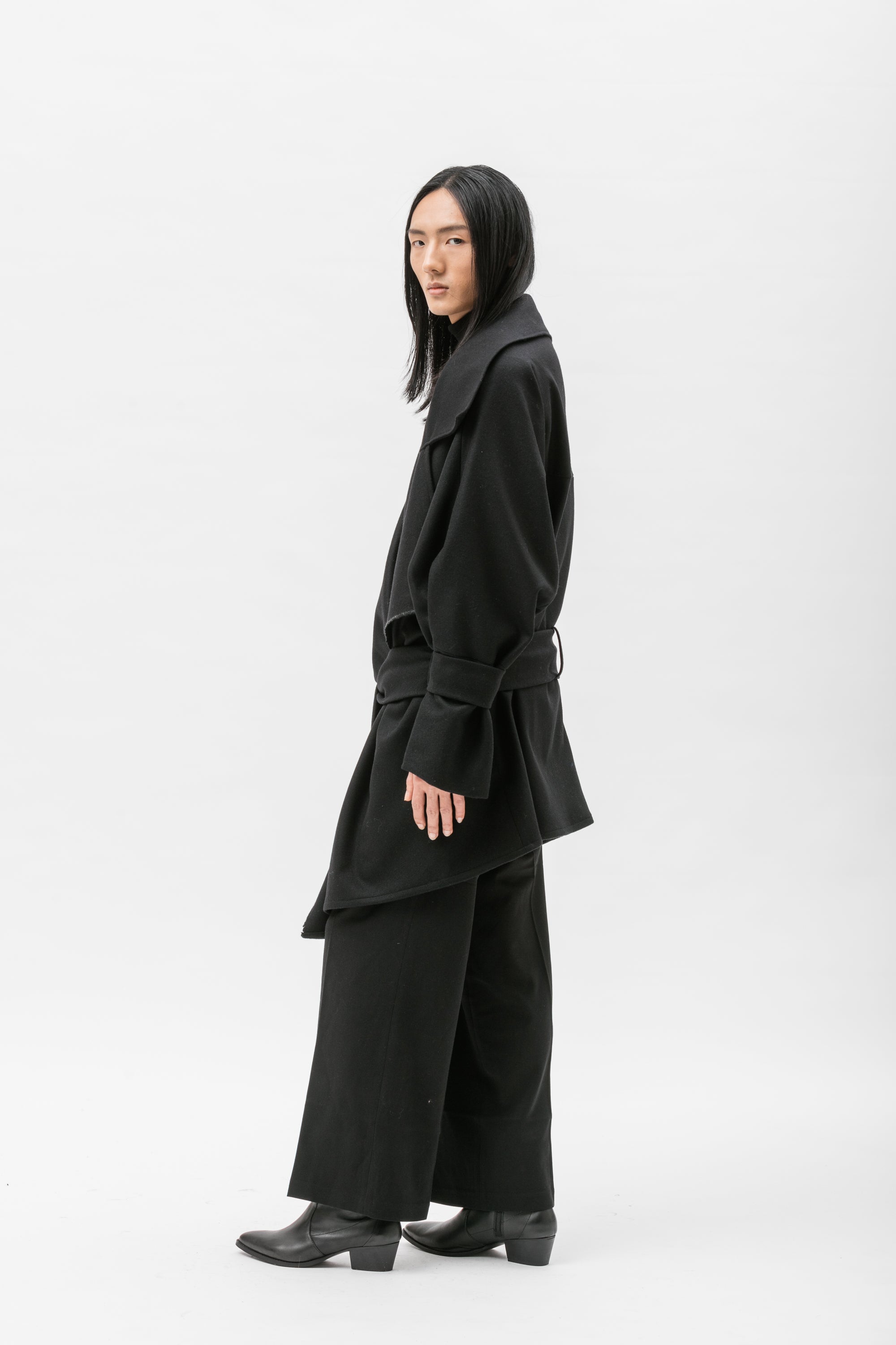 ALEX Oversized Trenchcoat Schwarz | Recyceltes Material | Zero-Waste | ZEROBARRACENTO