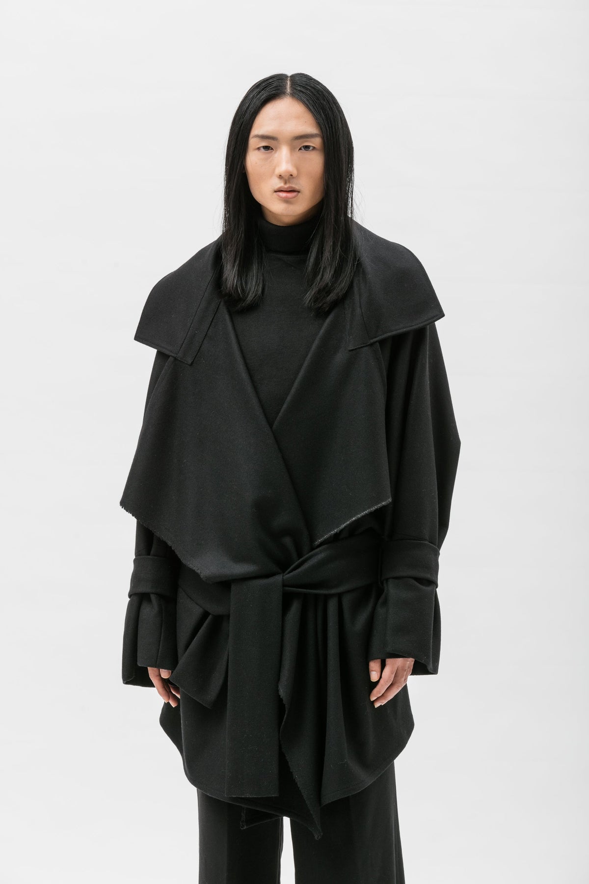 ALEX Oversized Trenchcoat Schwarz | Recyceltes Material | Zero-Waste | ZEROBARRACENTO